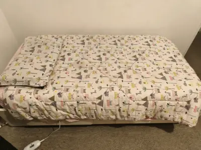 Cama transición con colchón, sabanas y plumon - miniatura 3