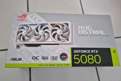 Tarjeta gráfica ASUS ROG Astral GeForce RTX 5080 - miniatura 1