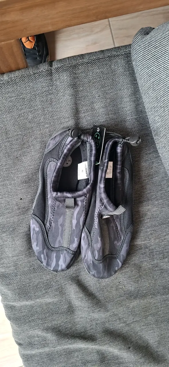 Zapatillas de agua camufladas talla 42 - 1
