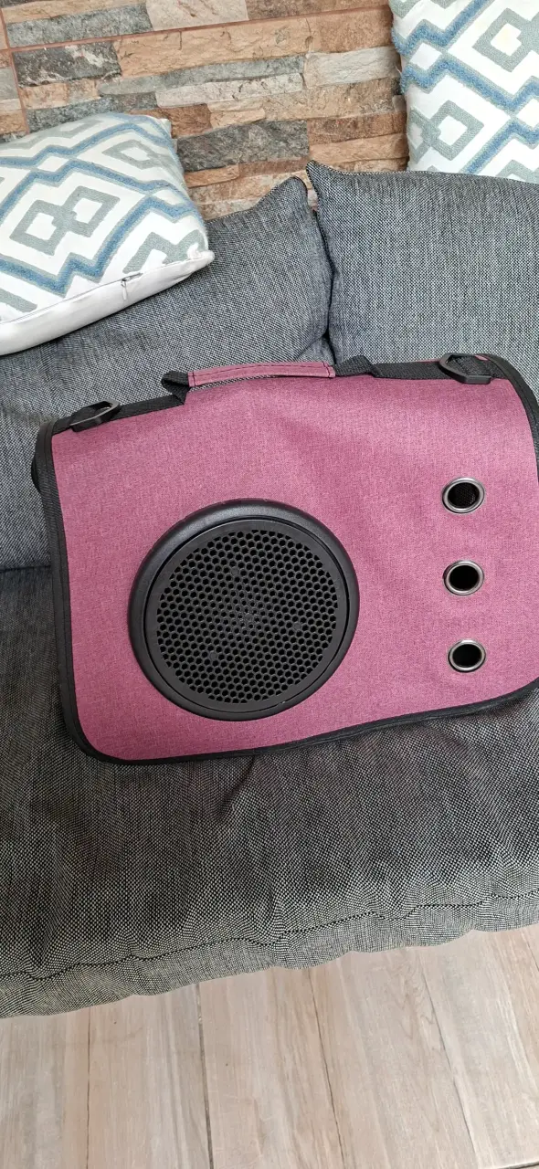 Transportadora de mascotas rosa con ventilación - 1