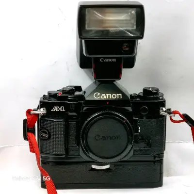 Cámara Canon A-1 - miniatura 1
