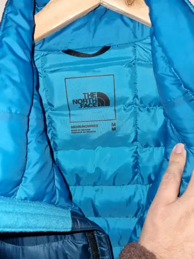Chaqueta The North Face azul acolchada - miniatura 2