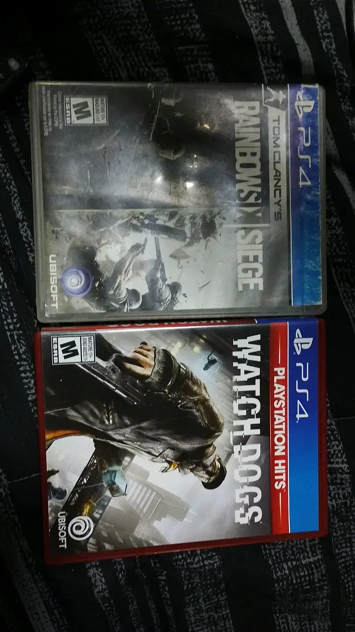 Juegos PS4 Rainbow Six Siege y Watch Dogs - 1