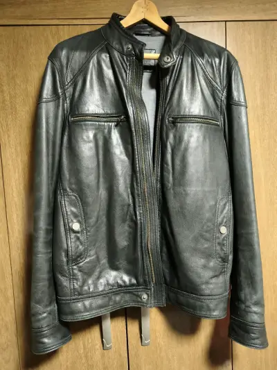 Chaqueta de cuero negra talla M - miniatura 1