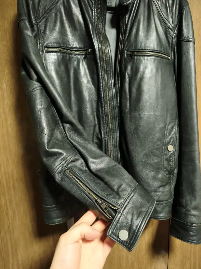 Chaqueta de cuero negra talla M - 2