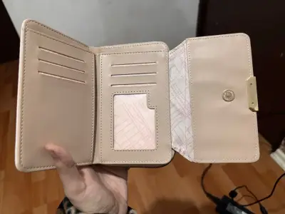 Billetera de cuero beige y rosa - miniatura 2