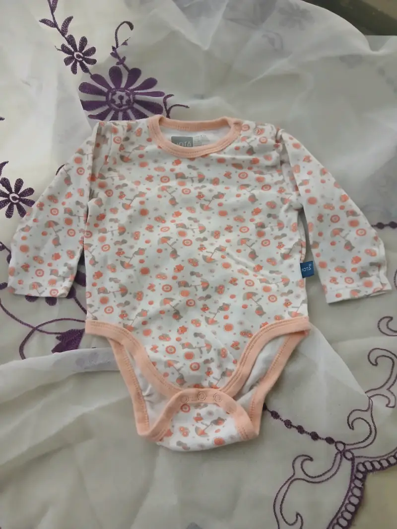 Set de 3 bodys de bebé - 1