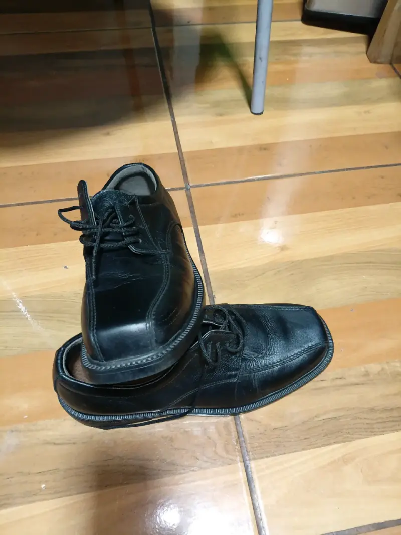Zapatos formales de cuero negro para hombre - 2