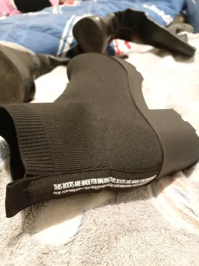 Botines negros de plataforma para mujer - miniatura 2