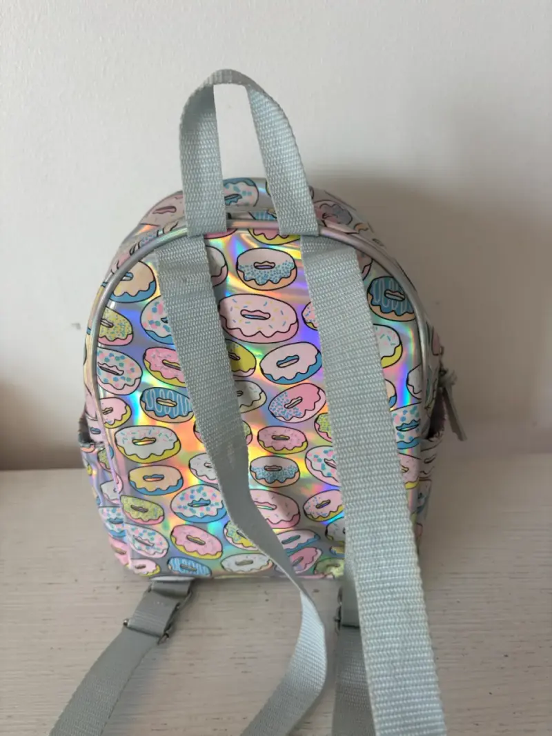 Mochila holográfica con diseño de donuts - 2