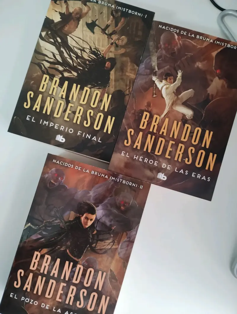 Trilogía Nacidos de la Bruma de Brandon Sanderson - 1