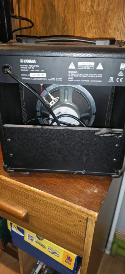 Guitarra eléctrica Yamaha azul erg 121 - miniatura 5