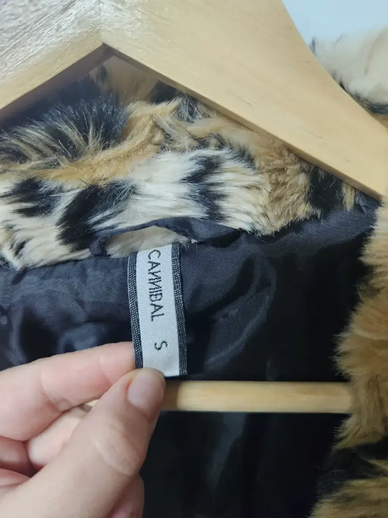 Abrigo de piel sintética animal print leopardo - 2