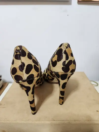 Tacones animal print de leopardo - miniatura 2