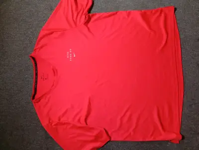 Polera Nike Dri-Fit Running roja - miniatura 1