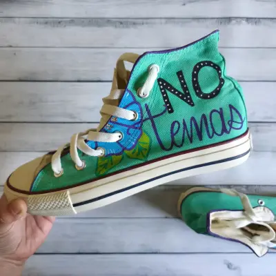 Zapatillas con temática cristiana, pintadas a mano - miniatura 2