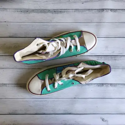 Zapatillas con temática cristiana, pintadas a mano - miniatura 5