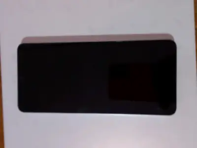 Smartphone Samsung blanco con doble cámara - miniatura 3