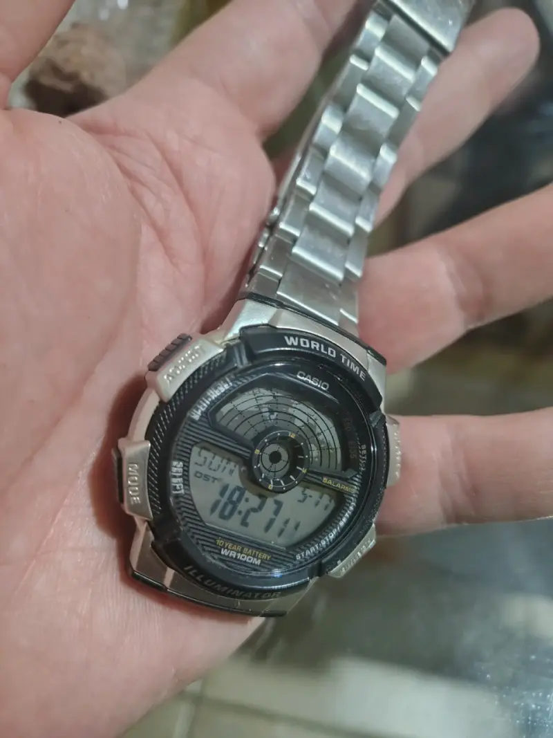 Reloj digital Casio World Time acero inoxidable - 1