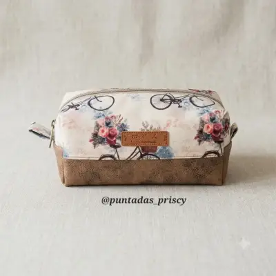 Neceser estampado vintage con bicicletas - miniatura 1