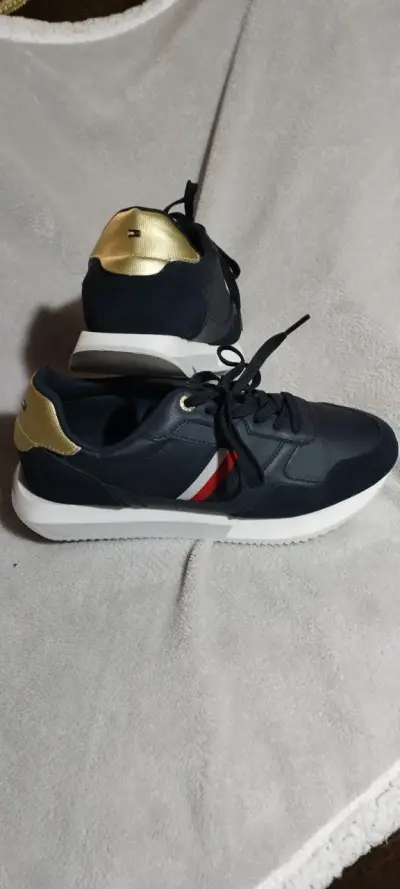Zapatillas Tommy Hilfiger N°39 - miniatura 1