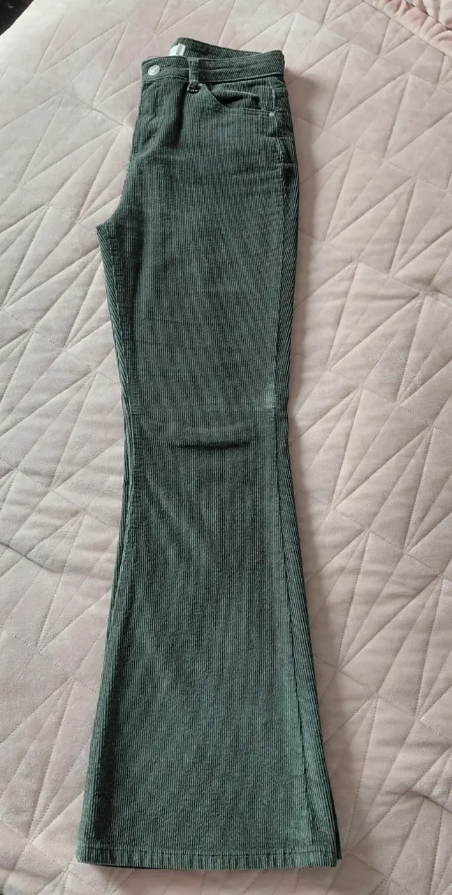 Pantalón flare de cotelé verde oscuro para mujer - 2