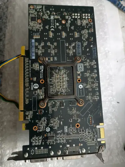 Tarjeta gráfica gtx 460 - miniatura 2