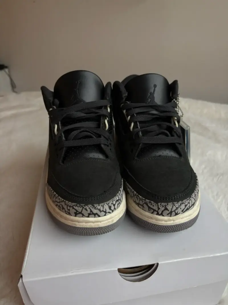 Zapatillas Air Jordan 3 Retro Off Noir - 6