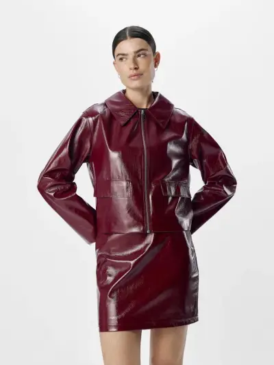 Chaqueta de cuero sintético burdeo con cierre - miniatura 2
