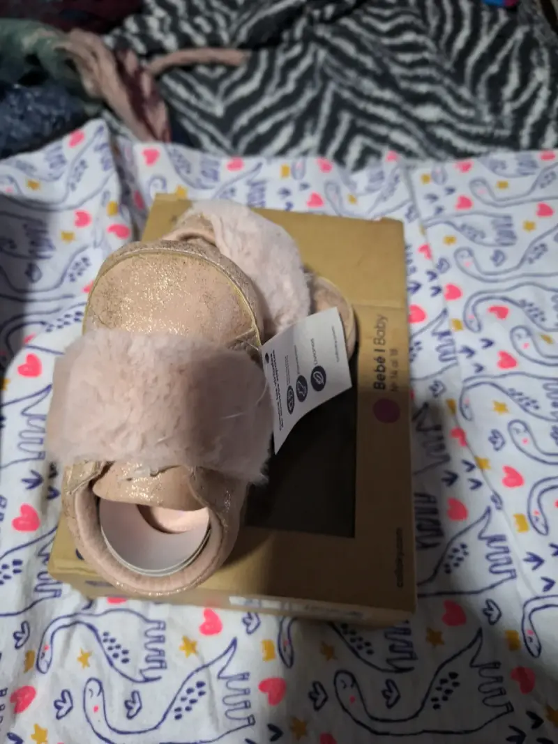 Zapatos de bebé rosados con peluche - 3