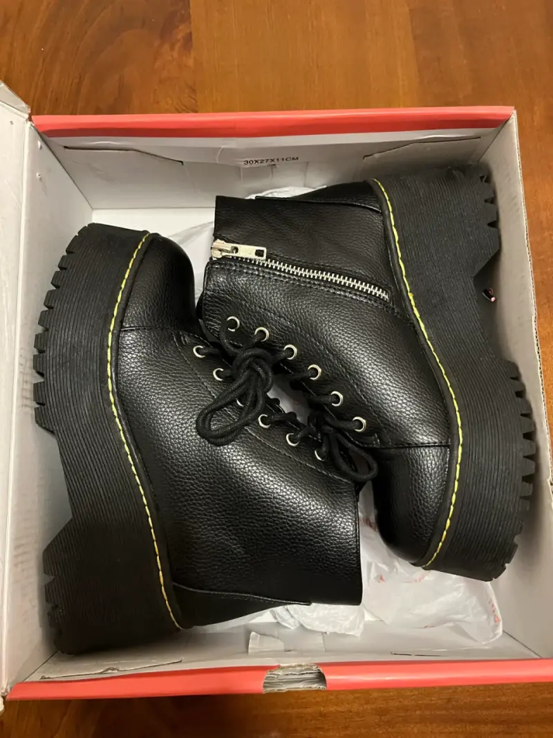 Botines negros de cuero con cordones - 3