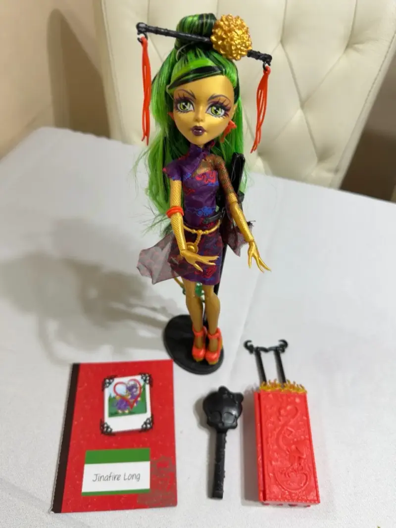Muñeca Jinafire Long Monster High con accesorios - 3