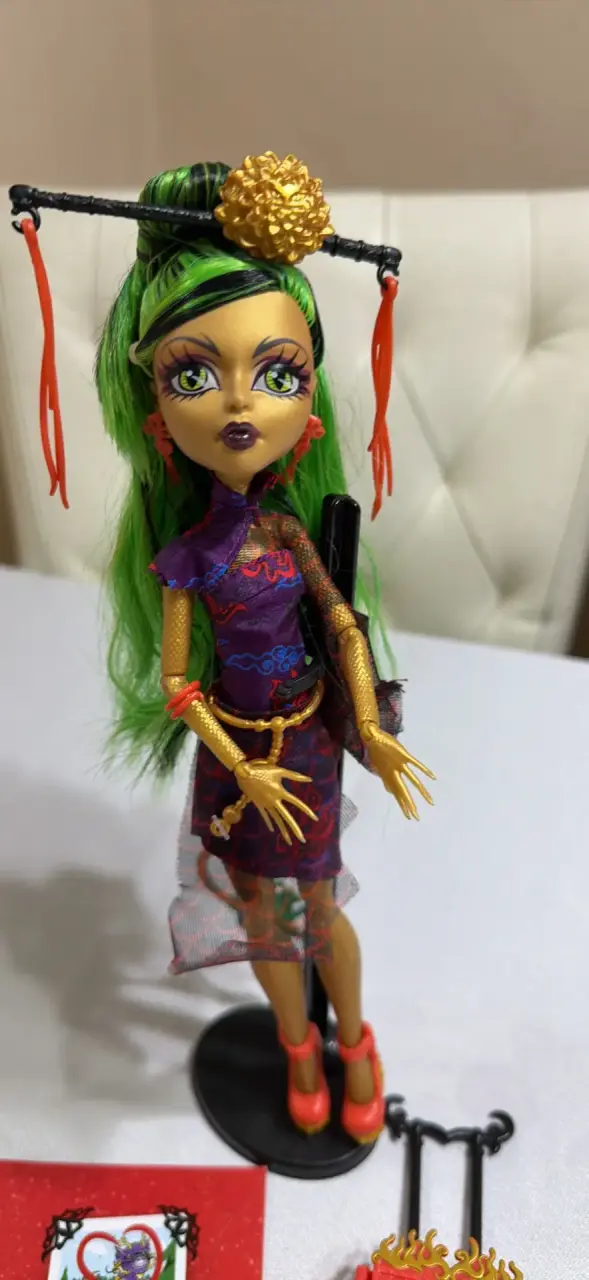 Muñeca Jinafire Long Monster High con accesorios - 5