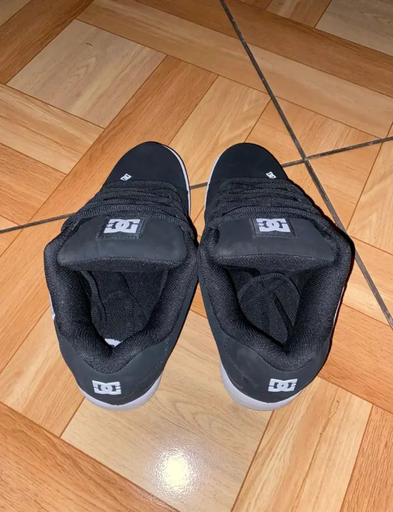 Zapatillas DC negras para hombre - 2