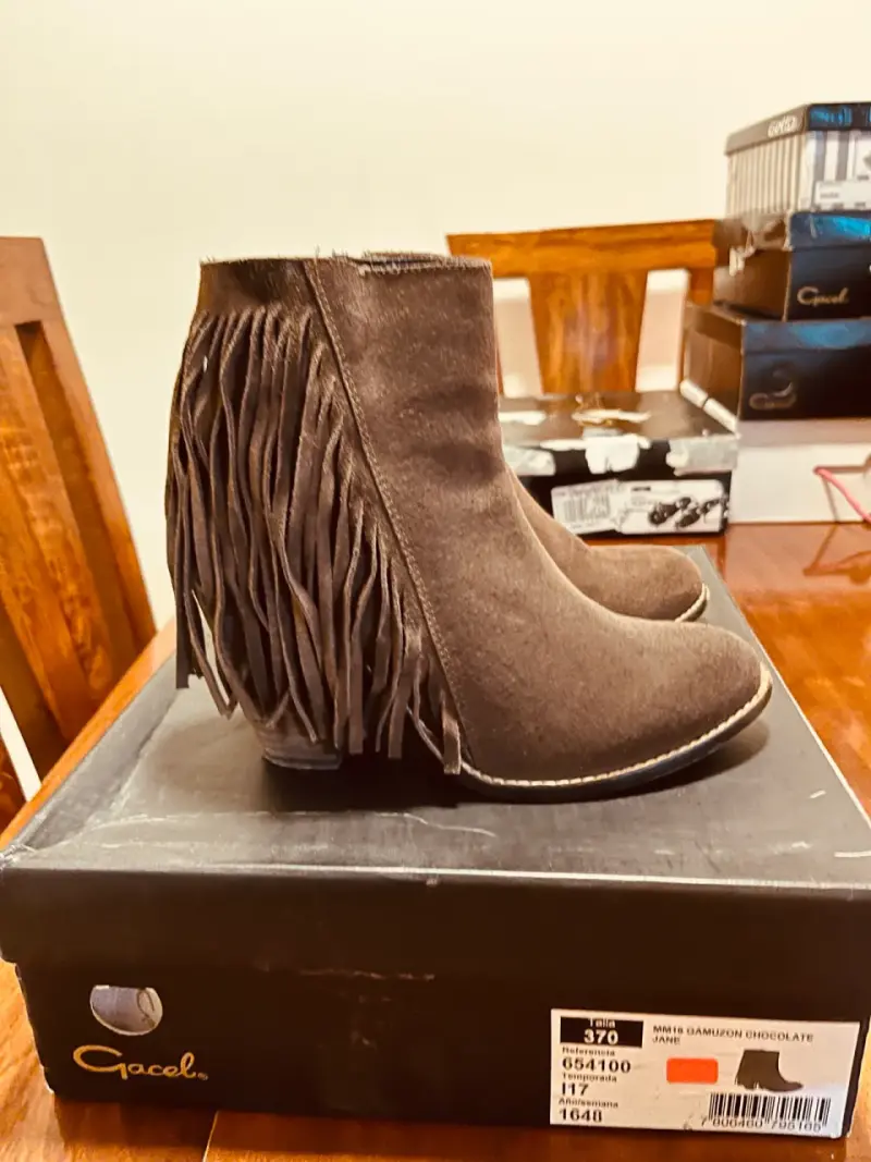 Botines marrones con flecos marca Gacel - 3