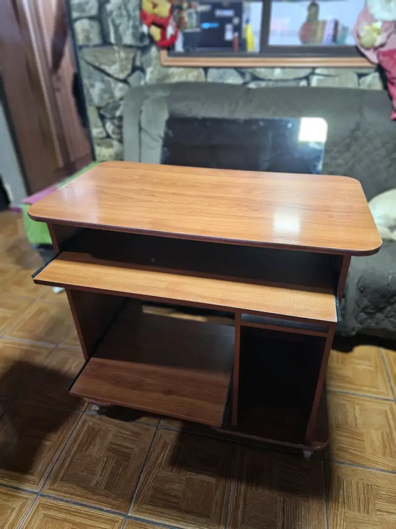 Escritorio de madera para computador - 3