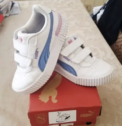 Zapatillas Puma blancas para niñas - miniatura 1