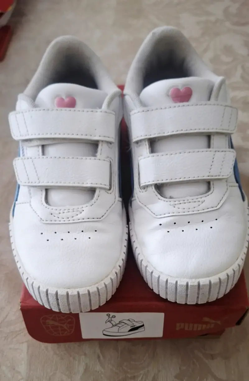 Zapatillas Puma blancas para niñas - 3