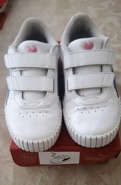 Zapatillas Puma blancas para niñas - miniatura 3