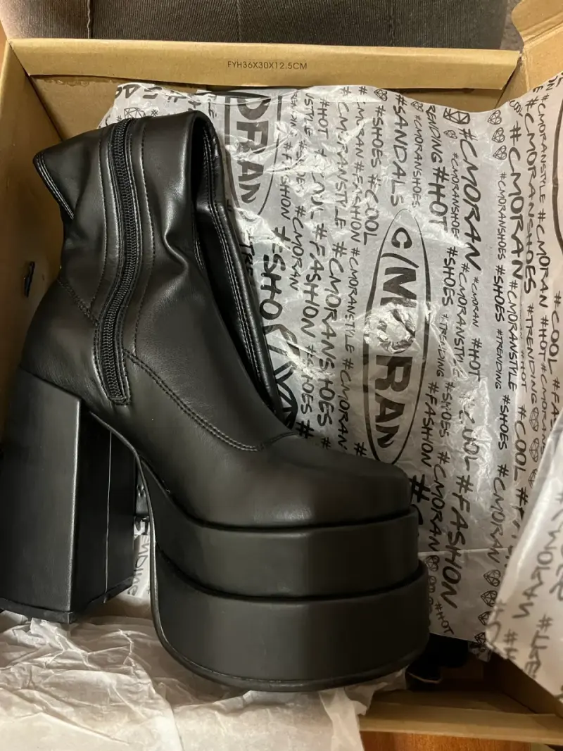 Botas negras de plataforma alta - 4