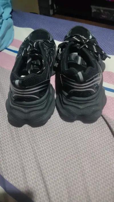 Zapatillas  negras - miniatura 3