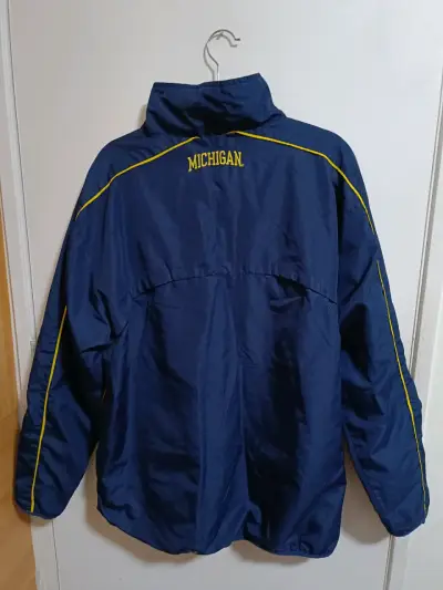 Chaqueta deportiva Michigan azul y amarilla - miniatura 2