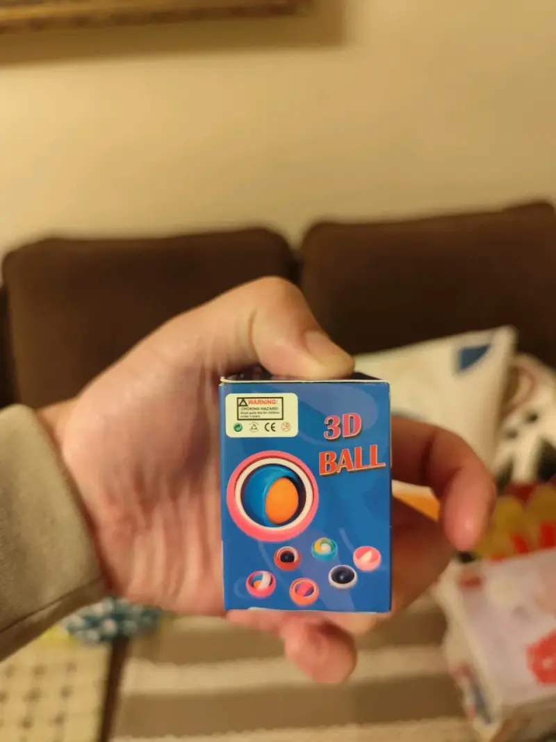 Pelota 3D de juguete para niños - 1