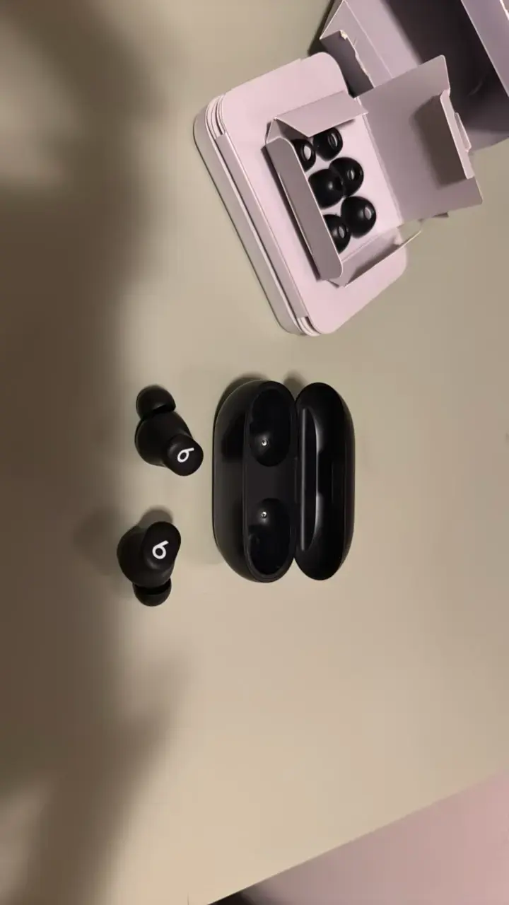 Audífonos inalámbricos Beats Solo Buds negros - 3