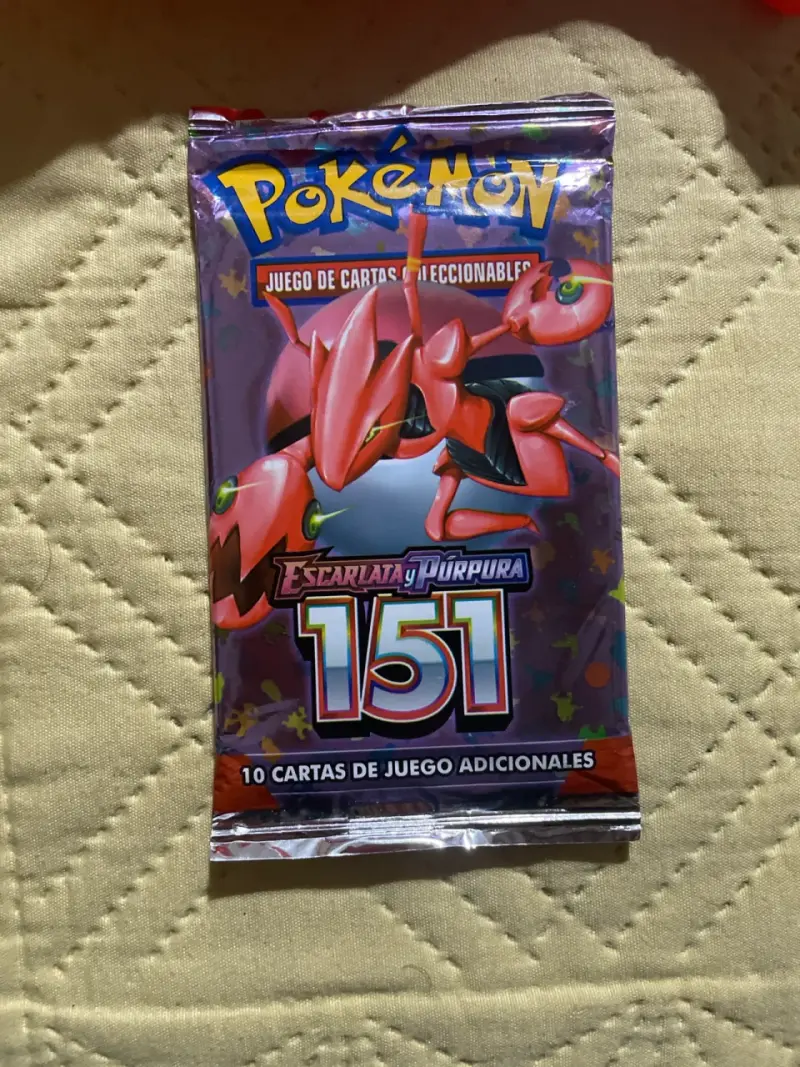 Sobre de cartas Pokémon Escarlata y Púrpura 151