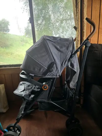 Coche paragua de bebé plegable gris - miniatura 1