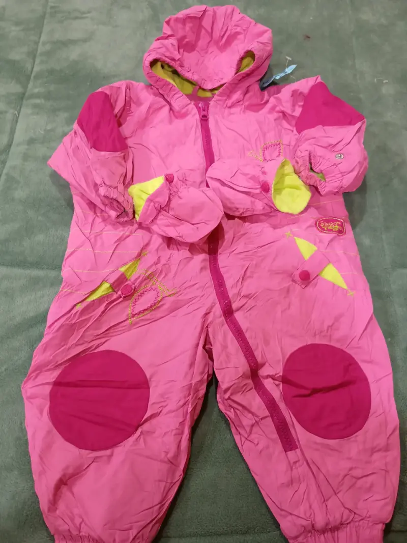 Enterito de invierno para bebé rosa con capucha - 1