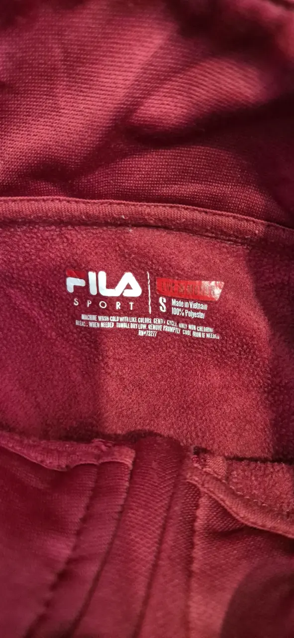 Polerón deportivo rojo con bolsillo frontal - 3