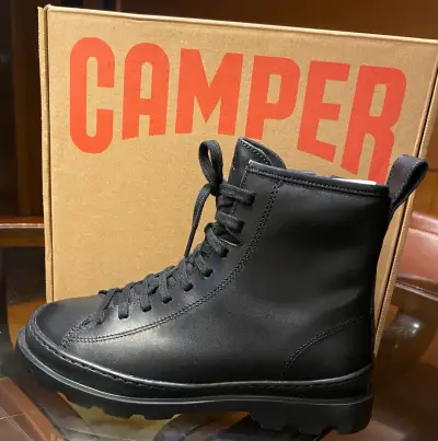 Botas negras Camper de cuero con cierre - miniatura 2