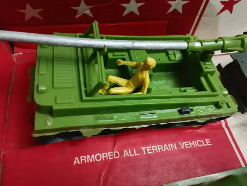 Antiguo Set de vehículos militares de juguete - 3